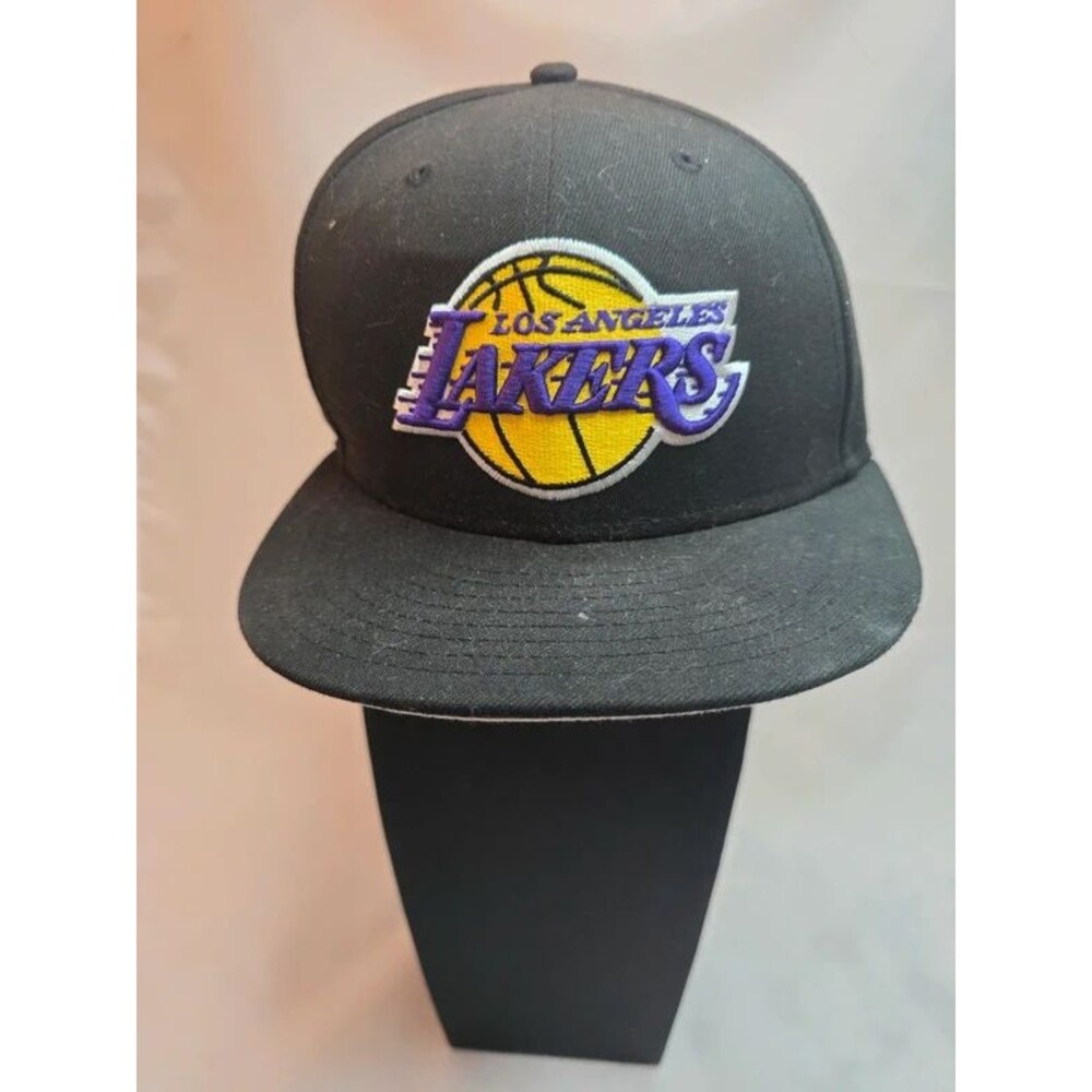 Los Angeles Lakers New Era 9FIFTY Snapback Hat Black NBA